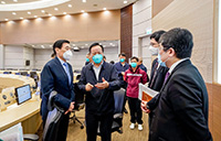 Mainland Chinese medicine expert group of Central Authorities exchanges views with Hospital Authority and visits Chinese medicine advice service hotline centre and Chinese Medicine Clinic cum Training and Research Centre (with photos)